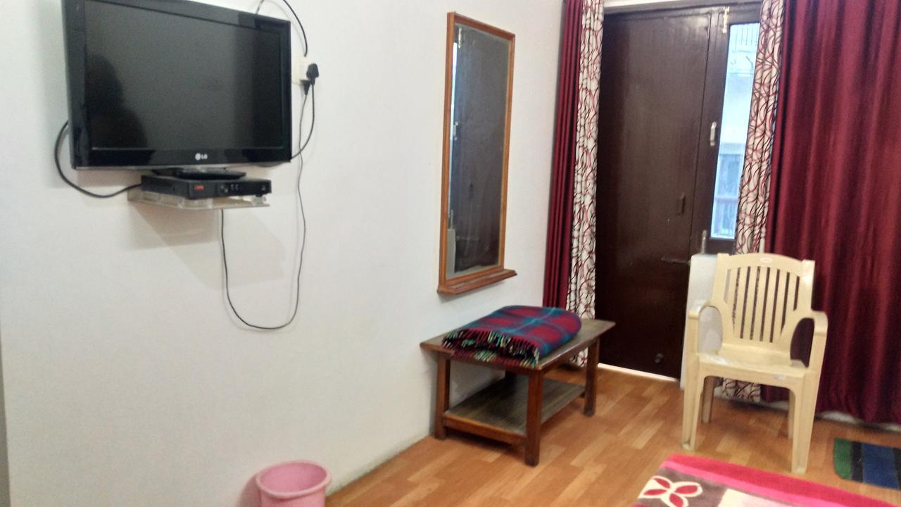 Ishan Paying Guest House Варанасі Екстер'єр фото