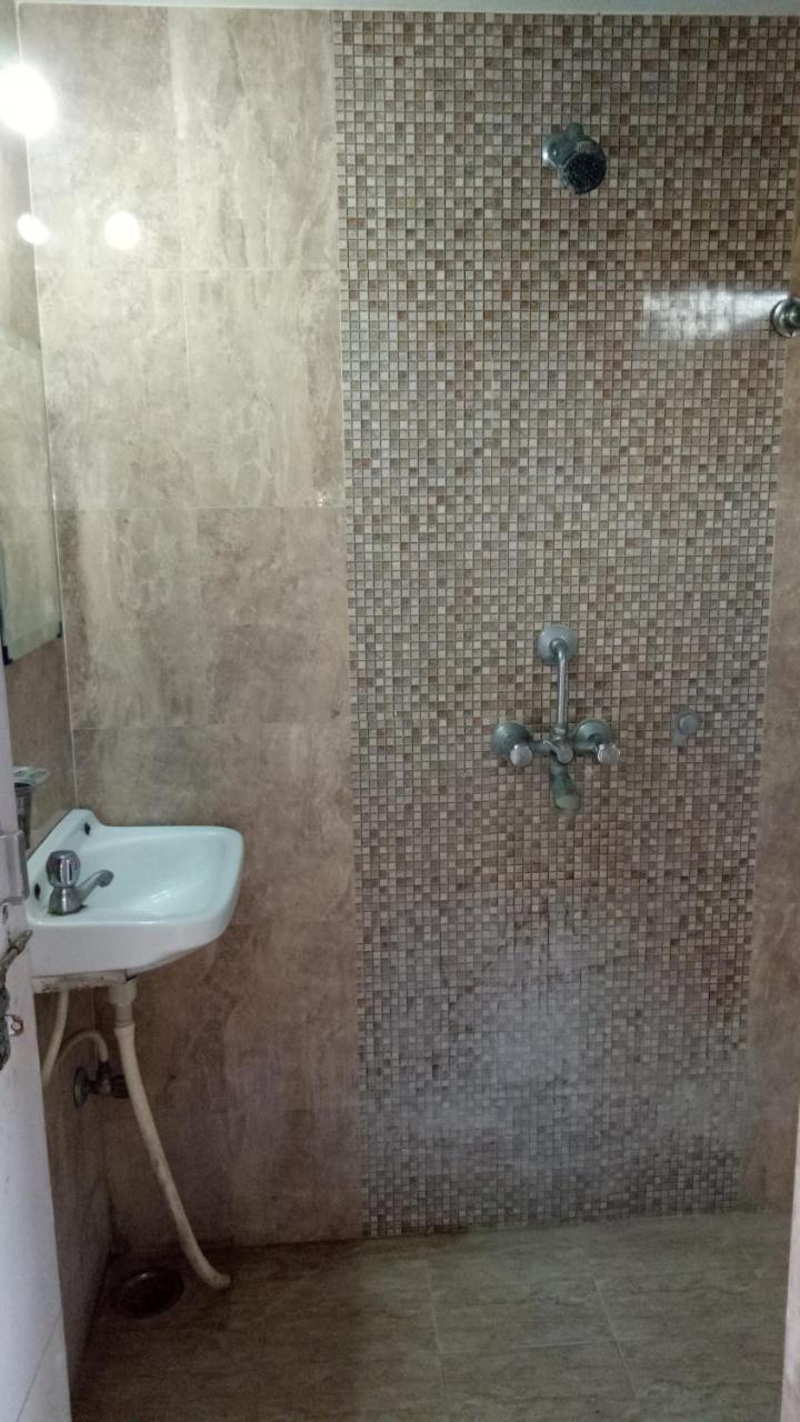 Ishan Paying Guest House Варанасі Екстер'єр фото
