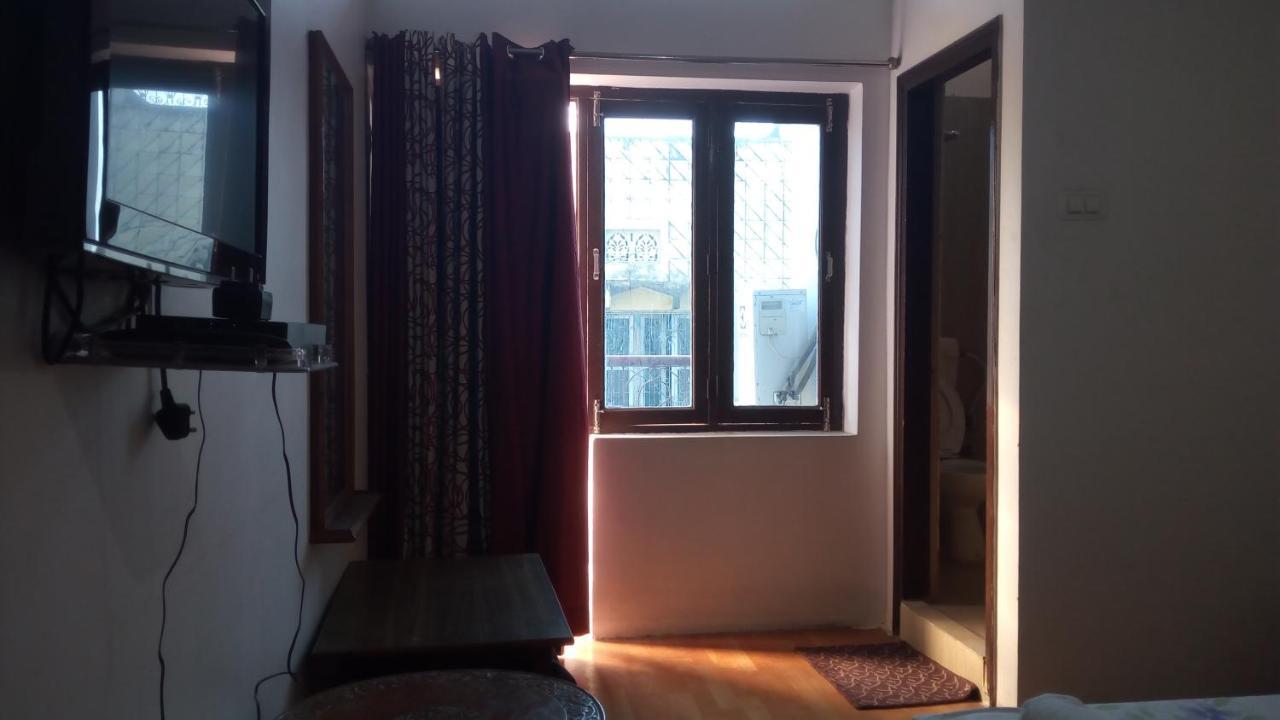 Ishan Paying Guest House Варанасі Екстер'єр фото